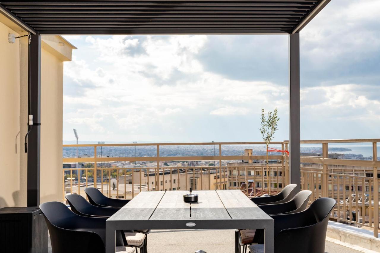 Apartment F & B Collection- 360 View Tiny Penthouse *