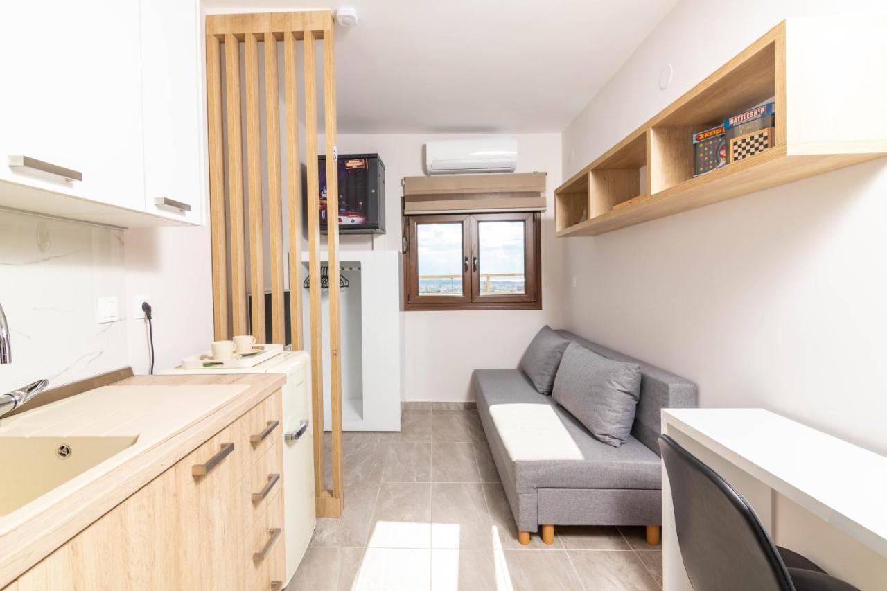 F & B Collection- 360 View Tiny Penthouse Apartment *